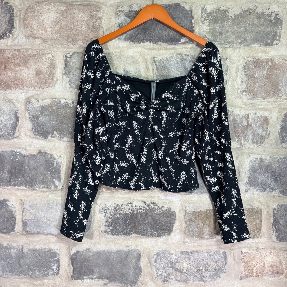 Anthropologie Womens Black White Abstract Floral Sweetheart Neck Blouse M Boho